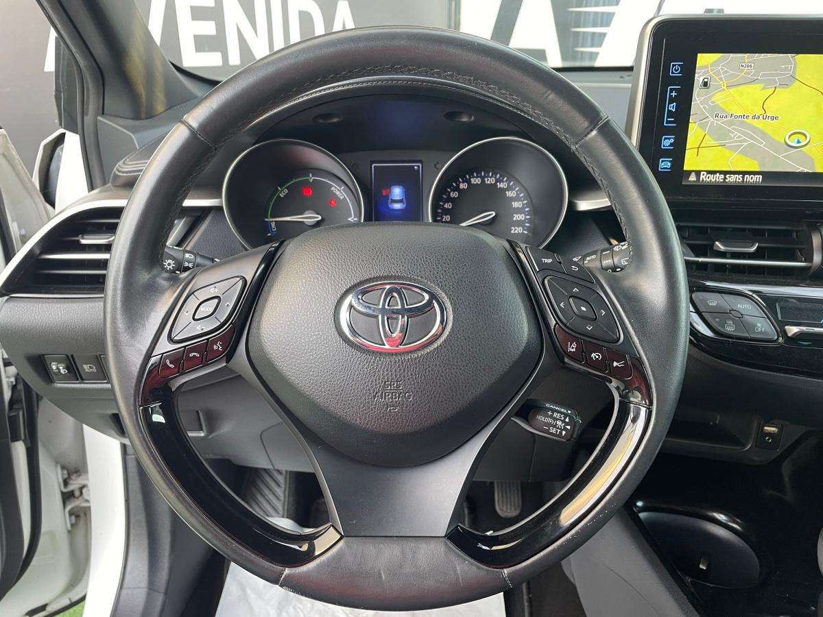 toyota-c-hr-2019-hibrido-a-gasolina-1798cc