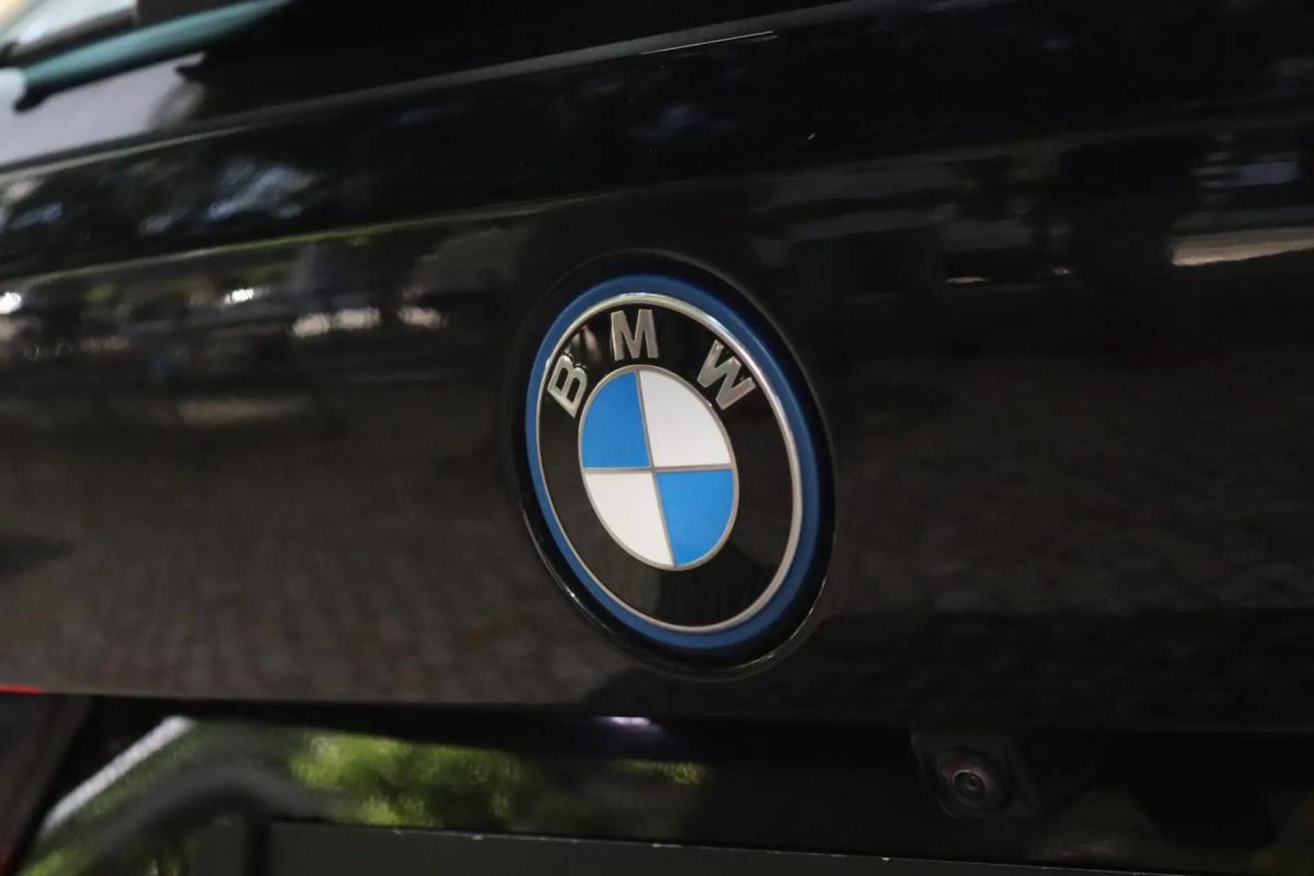 bmw-serie-3-320e-2022-hibrido-a-gasolina-1998cc