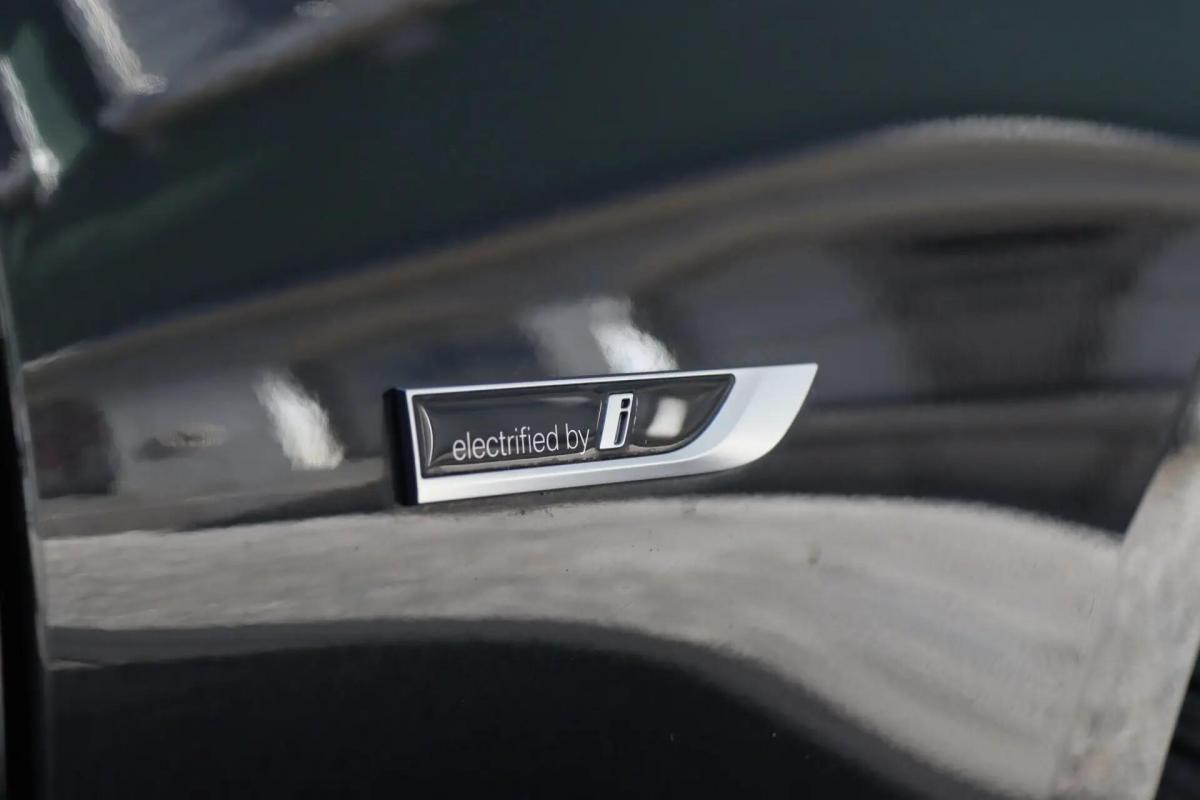 bmw-serie-3-320e-2022-hibrido-a-gasolina-1998cc