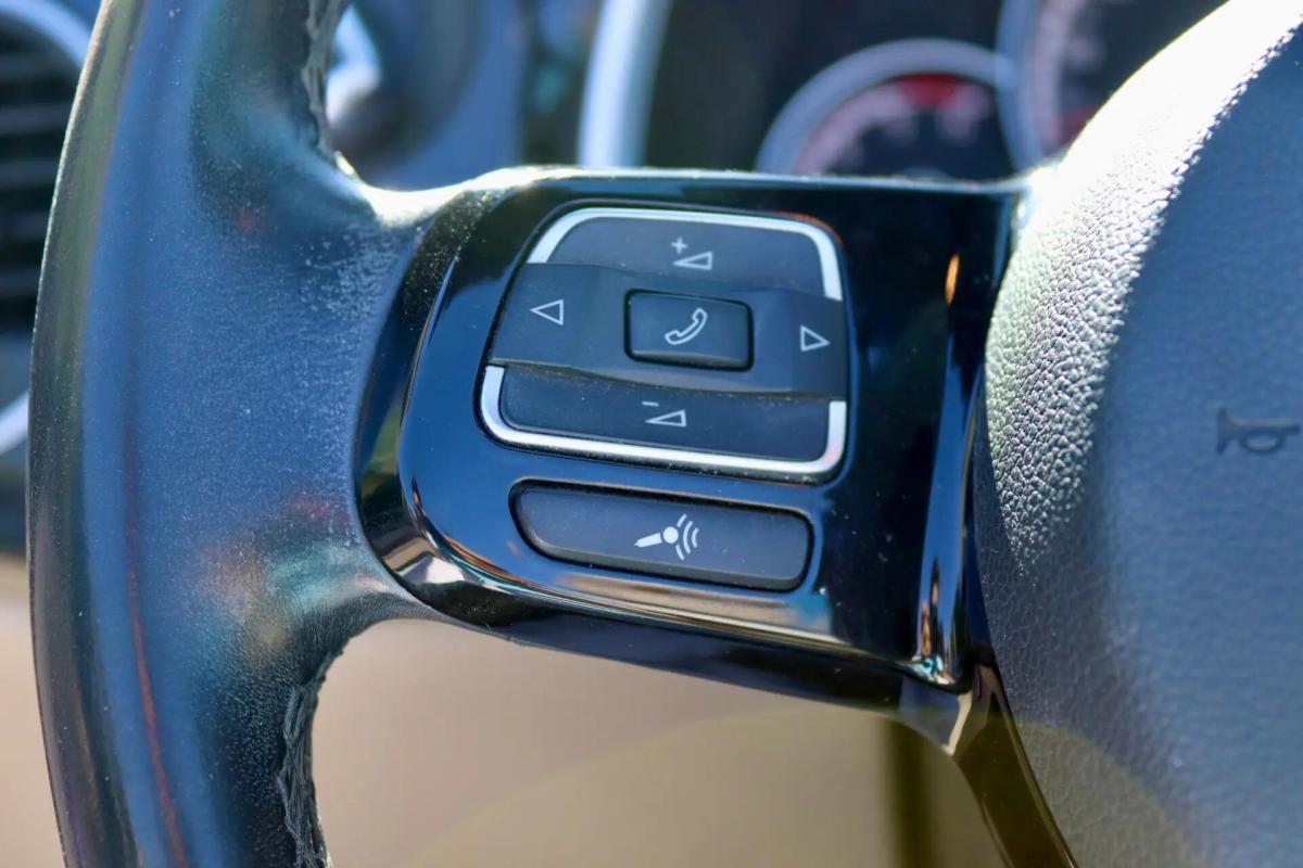 volkswagen-beetle-2014-diesel-1598cc