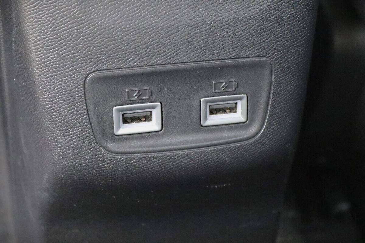 peugeot-2008-2022-gasolina-1199cc