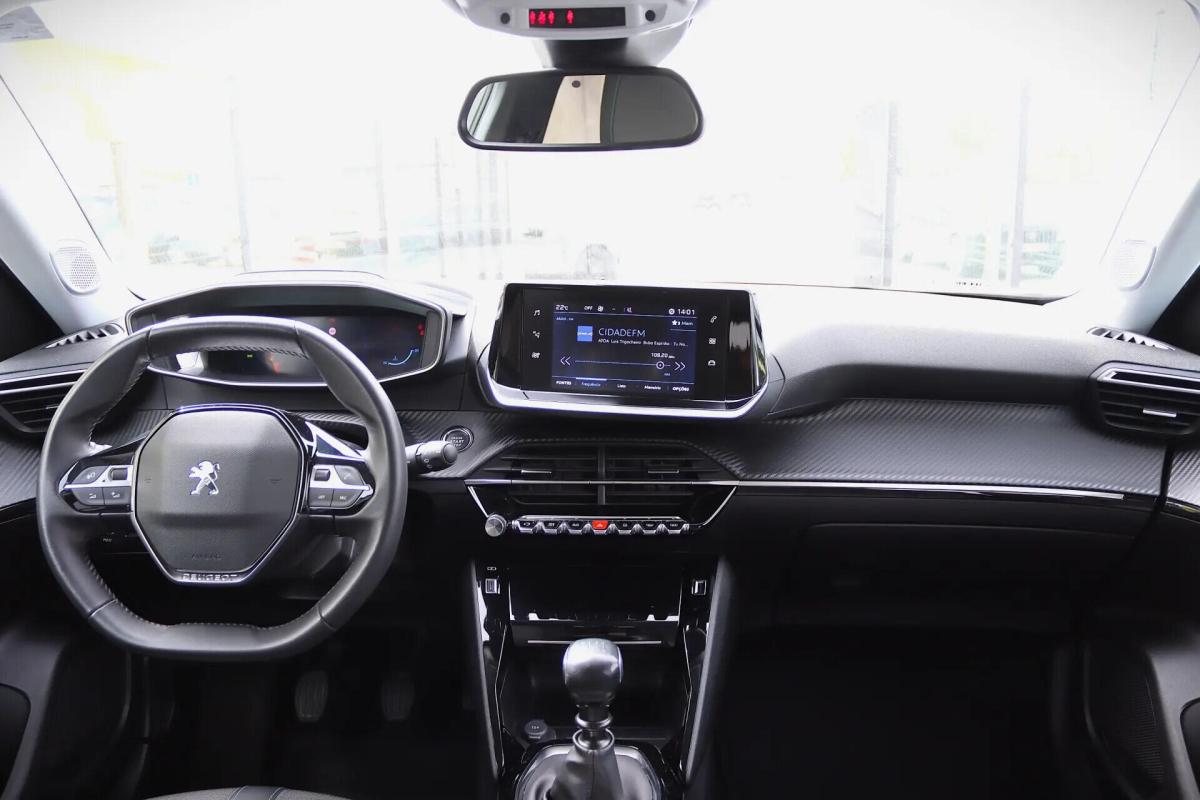 peugeot-2008-2022-gasolina-1199cc