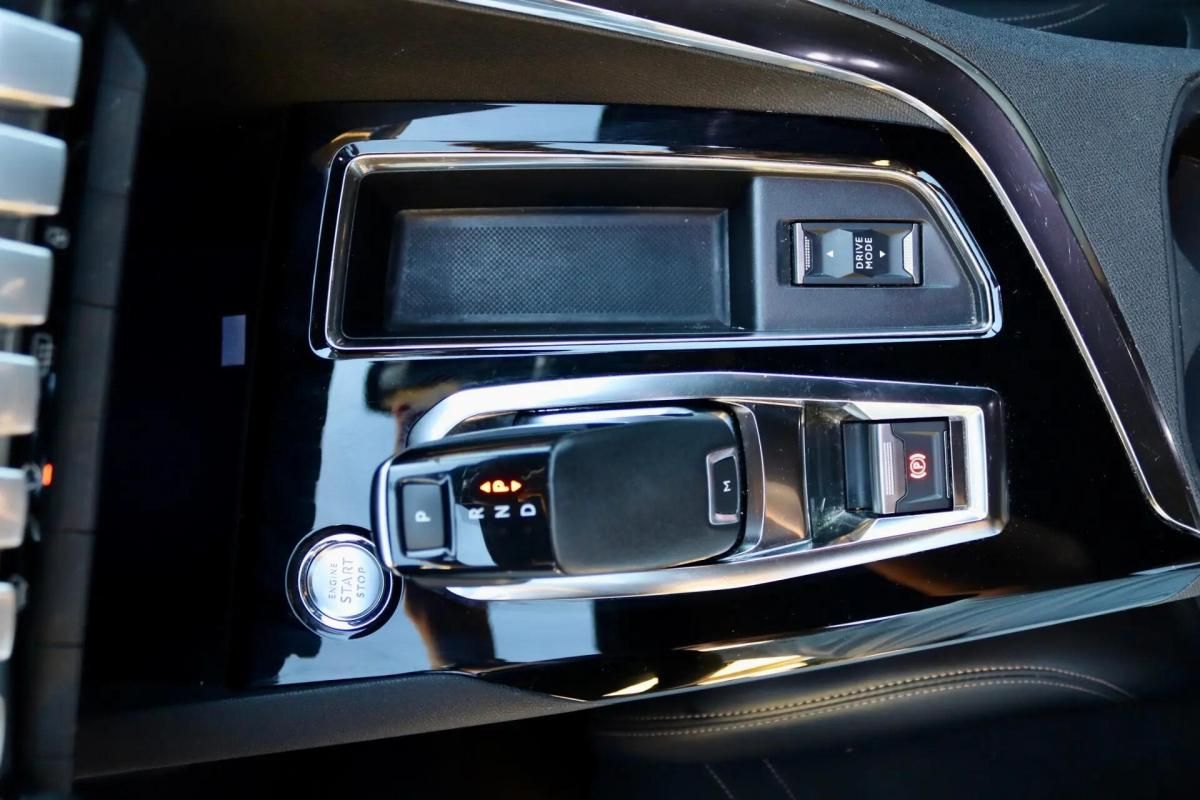 peugeot-5008-2021-gasolina-1199cc