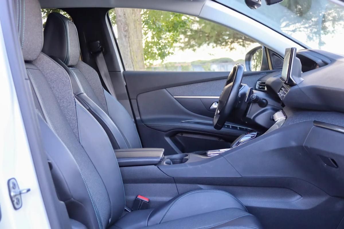 peugeot-3008-2022-hibrido-a-gasolina-1598cc