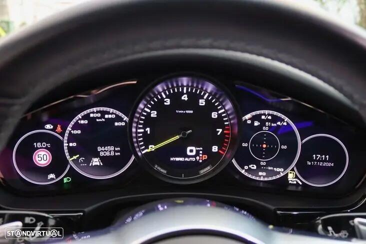 porsche-panamera-2018-hibrido-a-gasolina-2894cc