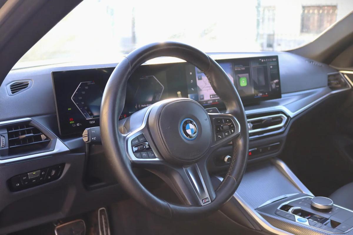 bmw-serie-i-i4-edrive35-2023-eletrico-0cc