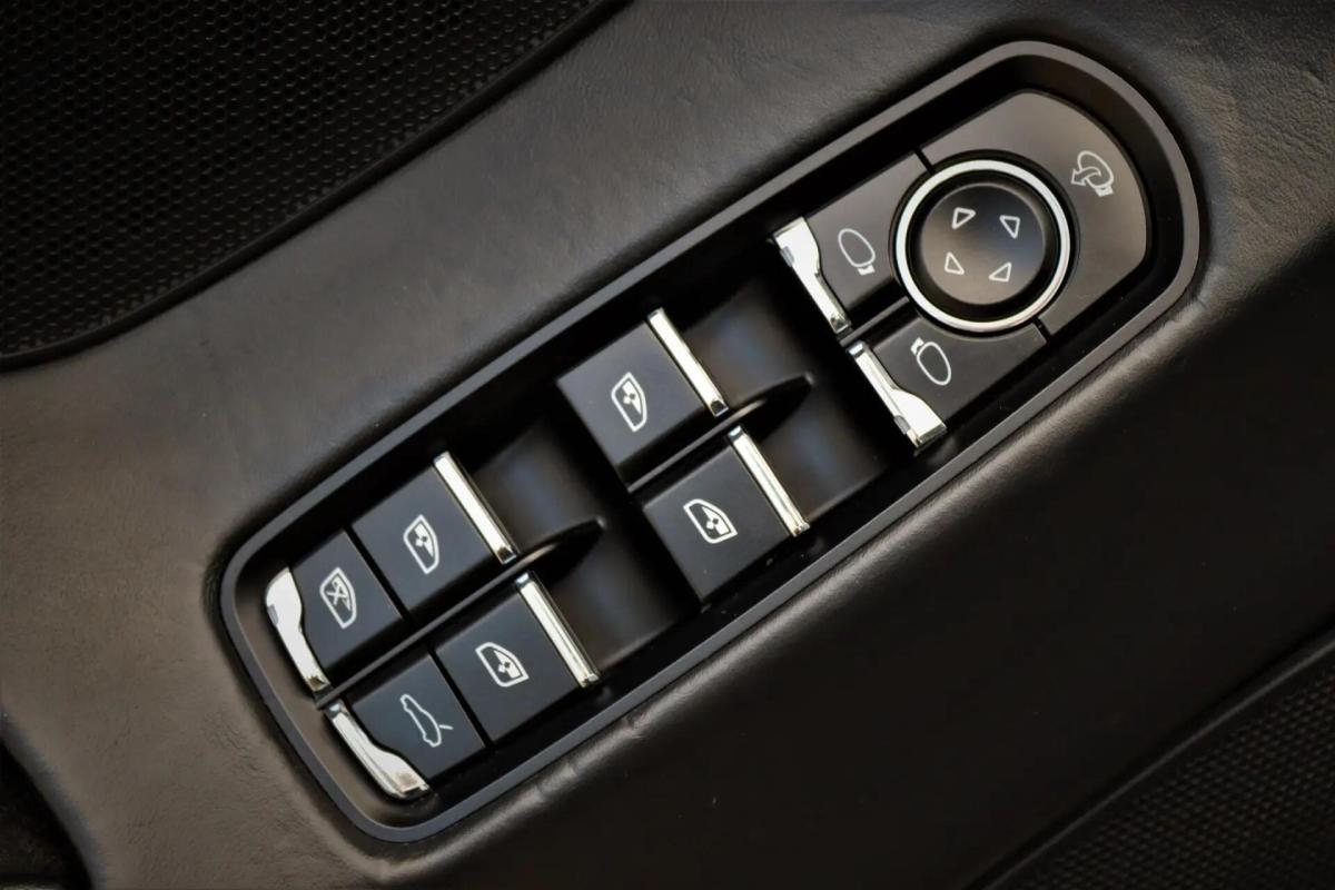 porsche-panamera-2012-diesel-2967cc