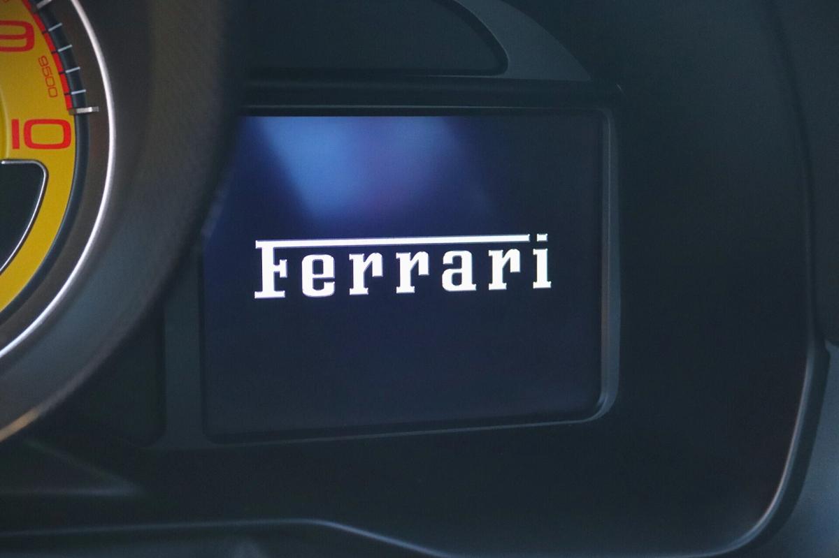 ferrari-f8-tributo-2022-gasolina-3902cc