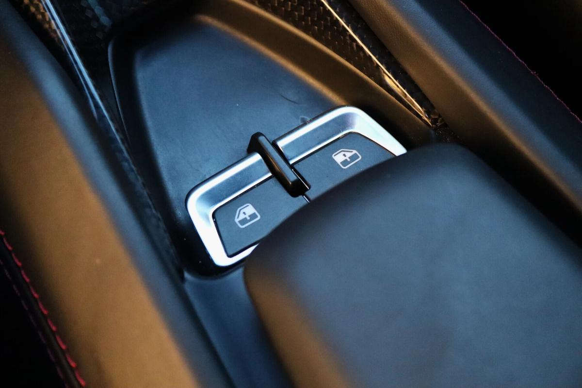 ferrari-f8-tributo-2022-gasolina-3902cc
