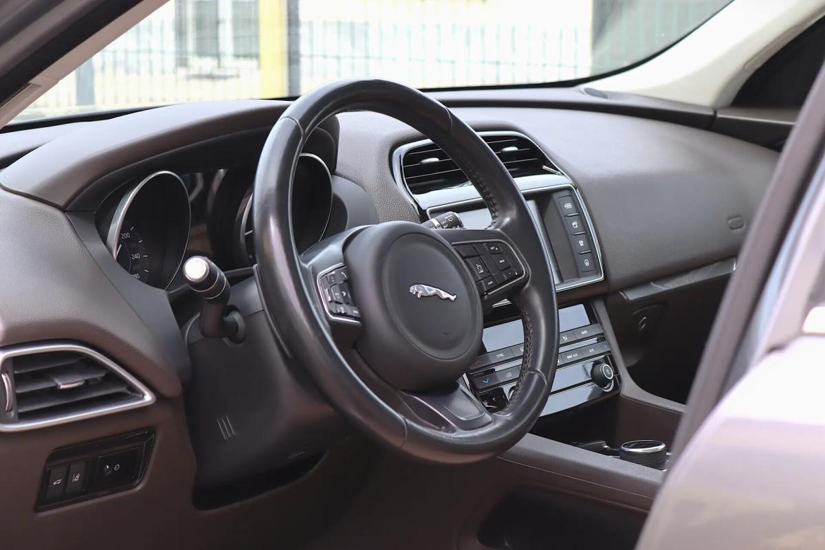 jaguar-f-pace-2018-diesel-1999cc