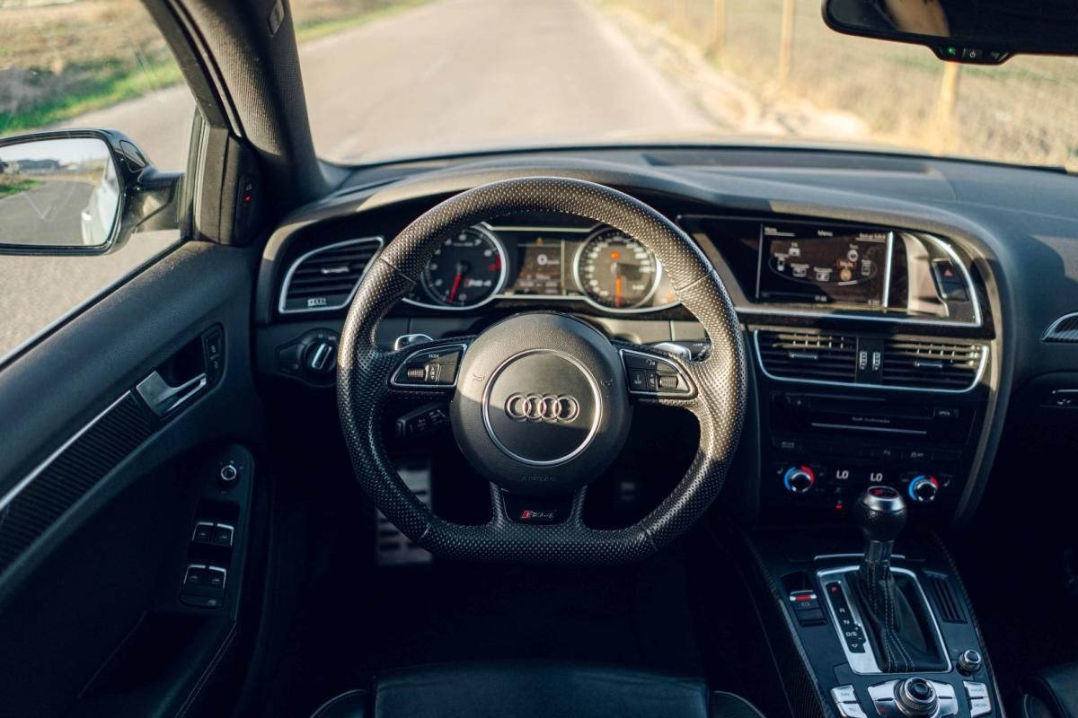 audi-rs4-2012-gasolina-4163cc
