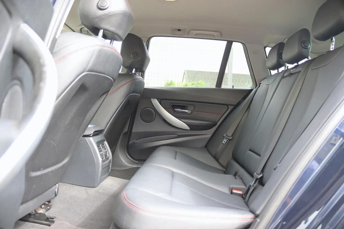 bmw-serie-3-318d-touring-2013-diesel-1995cc