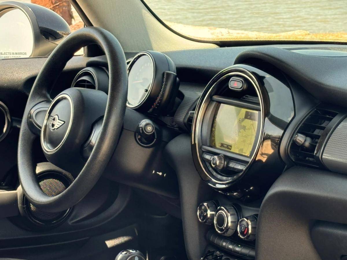 mini-cooper-d-2015-diesel-1496cc