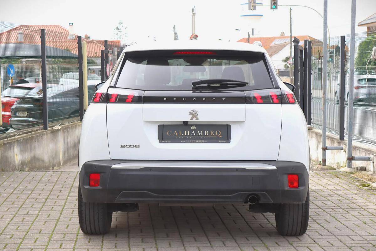 peugeot-2008-2022-gasolina-1199cc