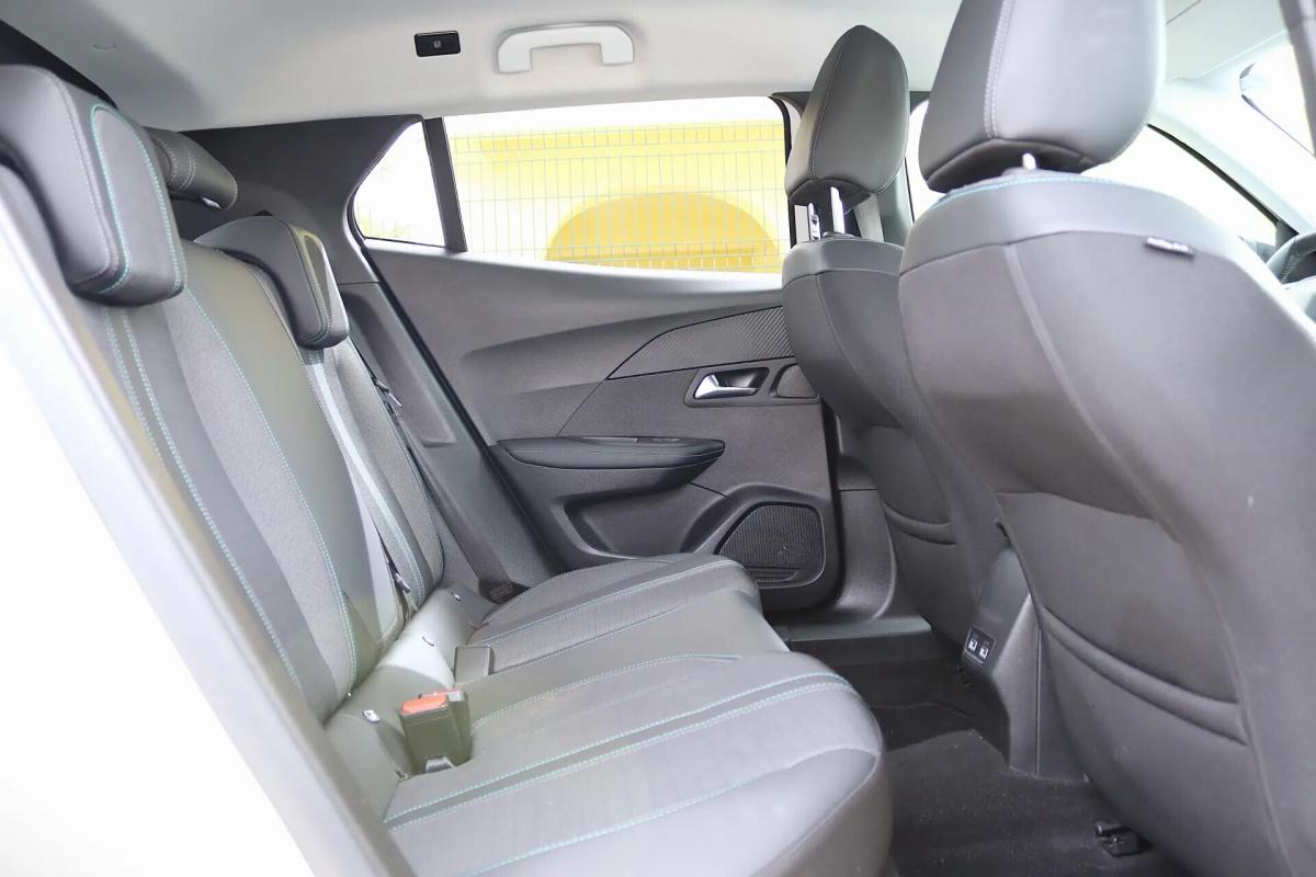 peugeot-2008-2022-gasolina-1199cc