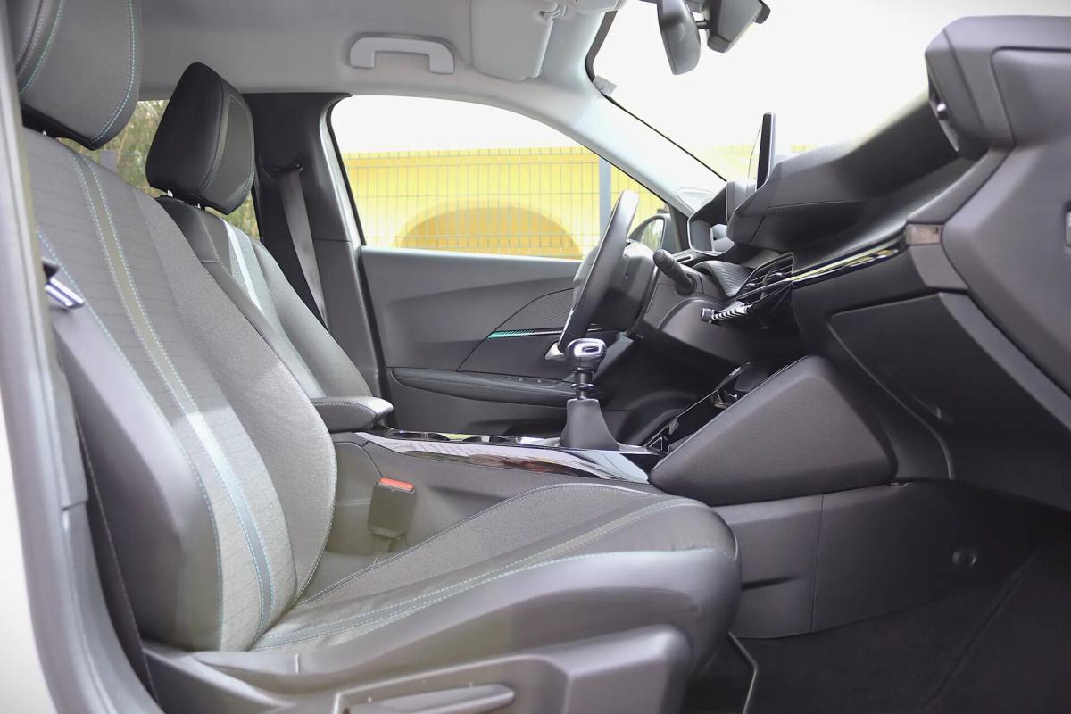 peugeot-2008-2022-gasolina-1199cc