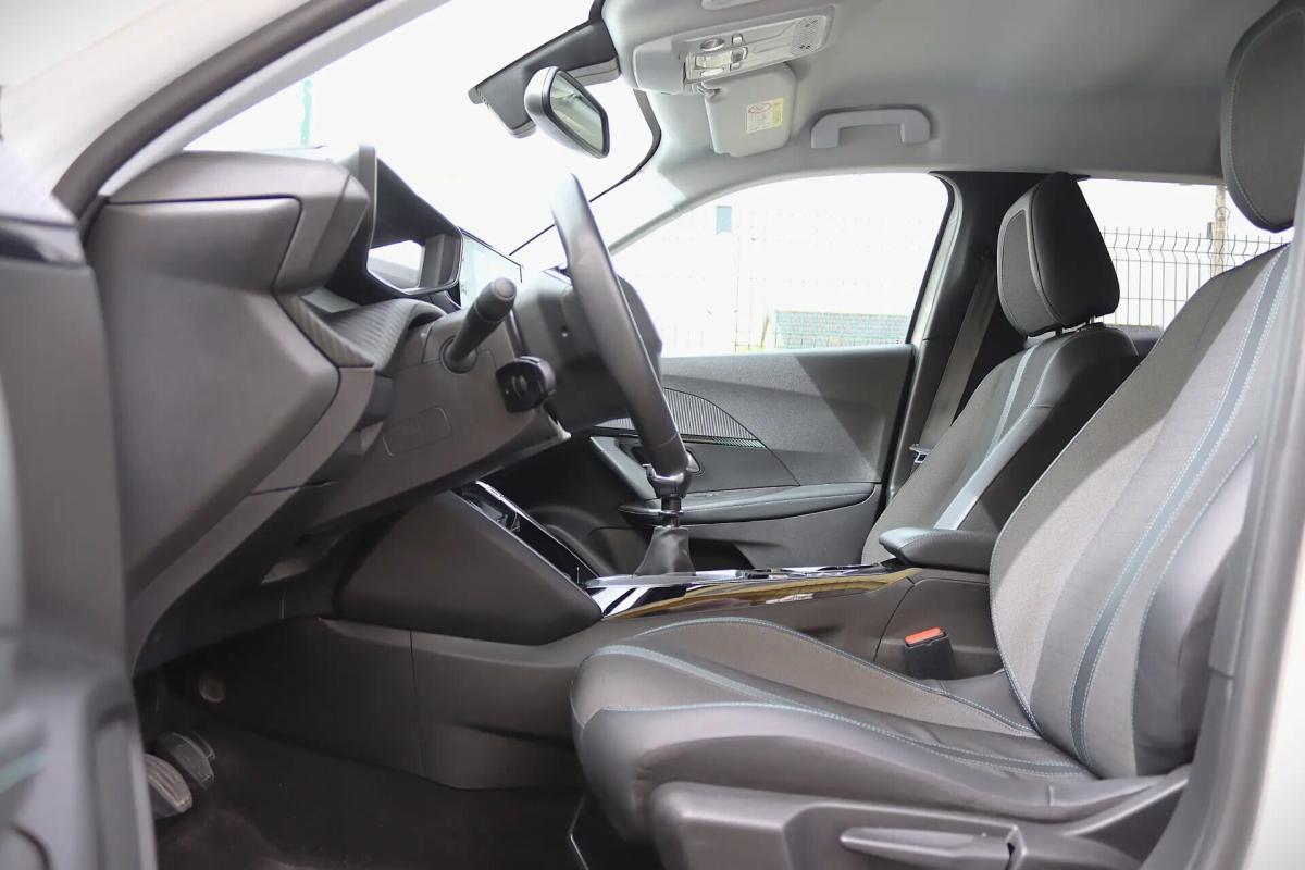 peugeot-2008-2022-gasolina-1199cc