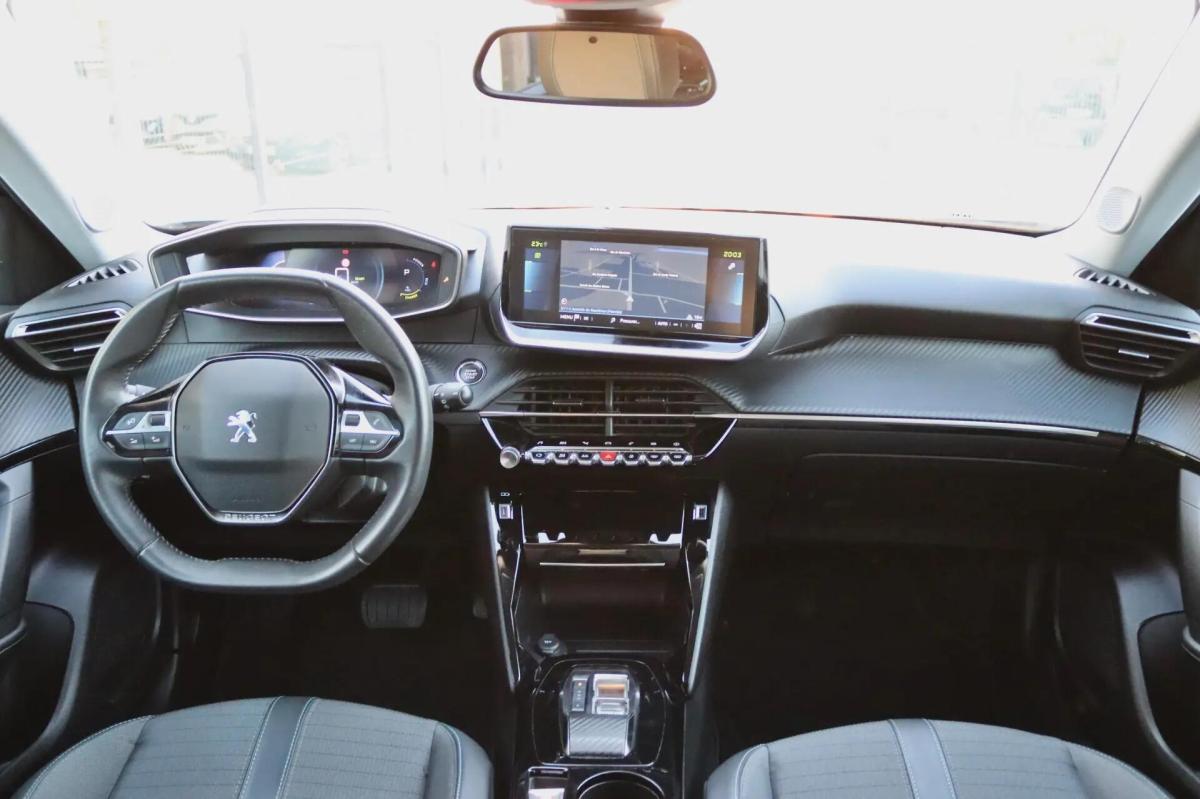 peugeot-e-2008-2022-eletrico-0cc