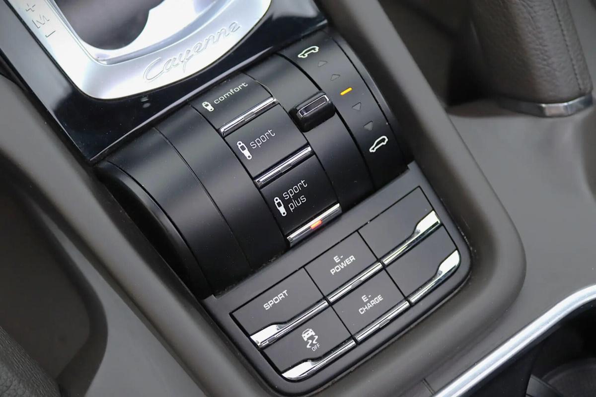 porsche-cayenne-2015-hibrido-a-gasolina-2995cc