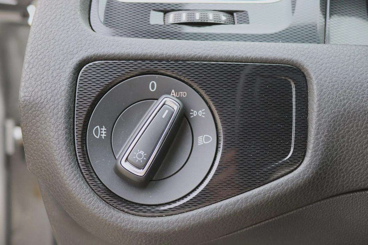 volkswagen-golf-2015-hibrido-a-gasolina-1395cc