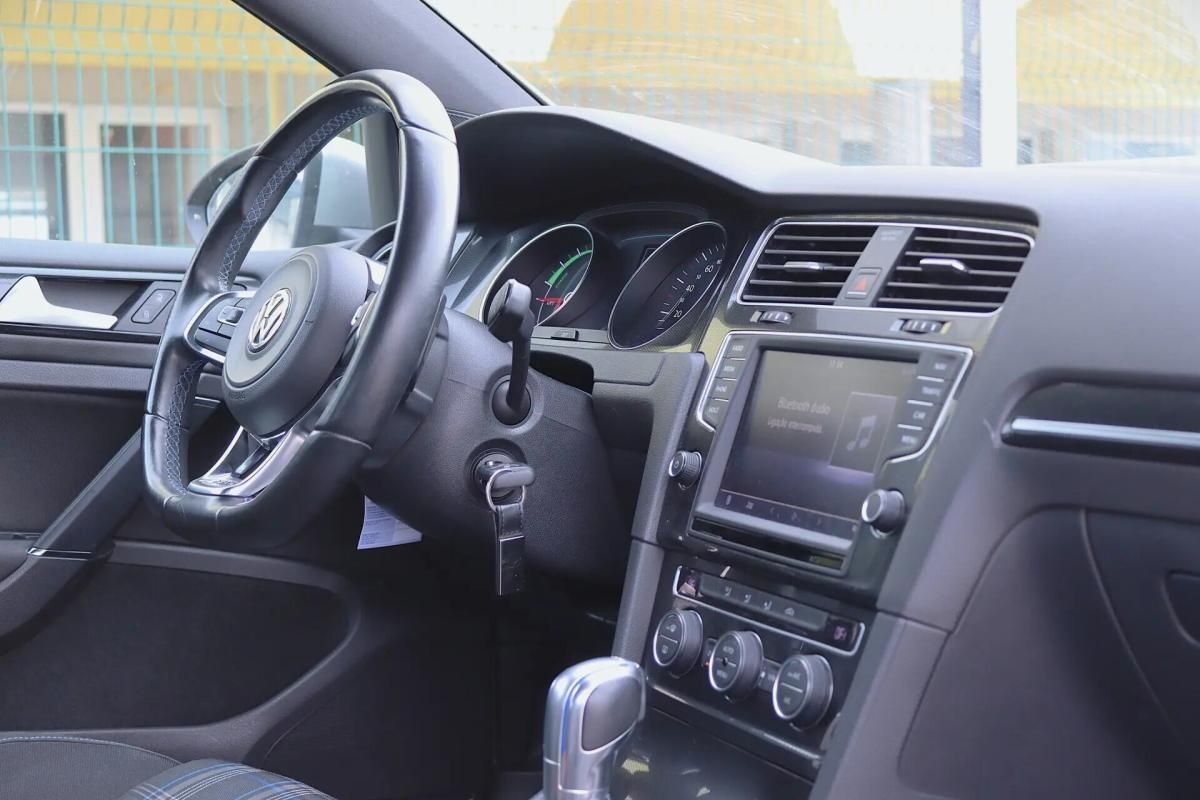 volkswagen-golf-2015-hibrido-a-gasolina-1395cc