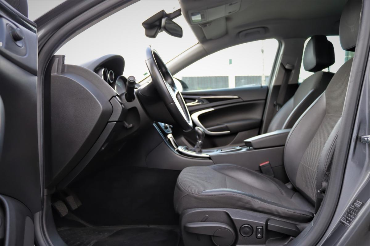 opel-insignia-sports-tourer-2010-diesel-1956cc