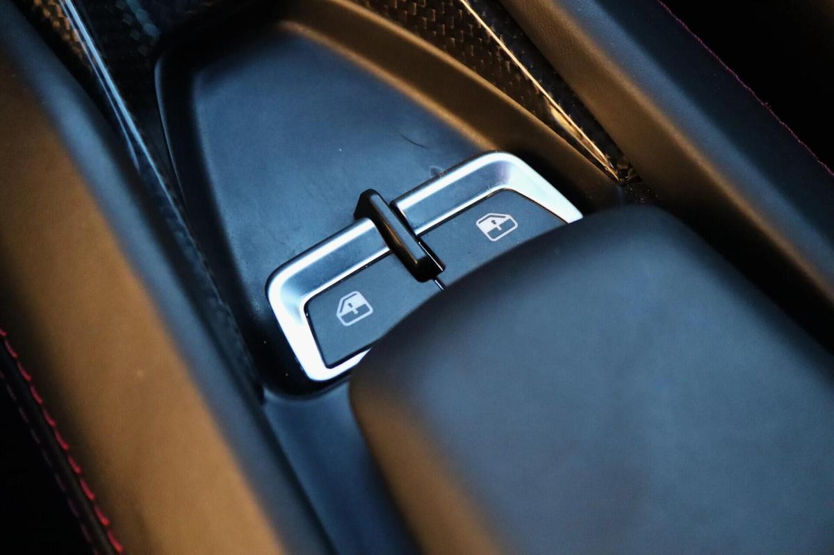 ferrari-f8-tributo-2022-gasolina-3902cc