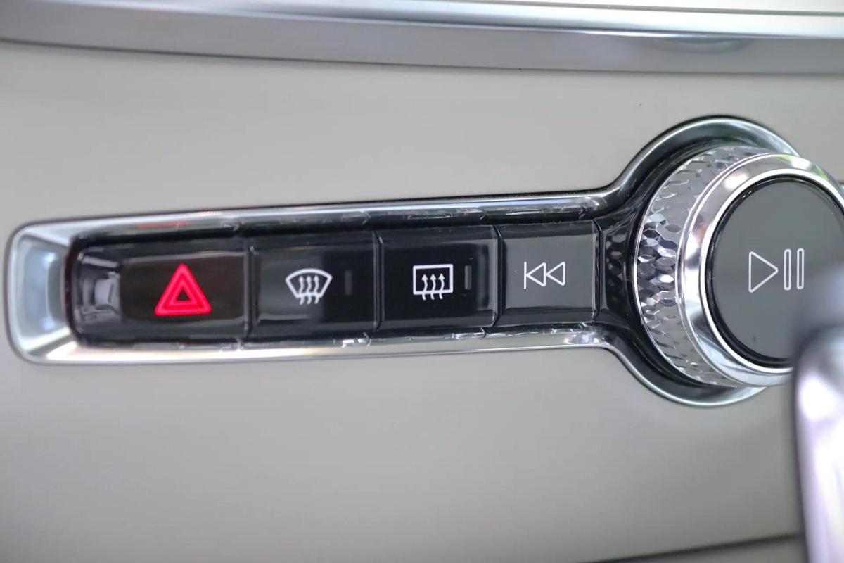 volvo-s60-2023-hibrido-a-gasolina-1969cc