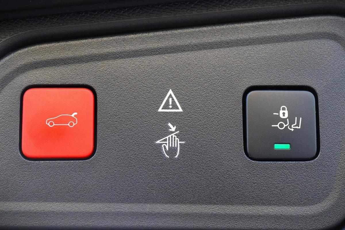 peugeot-3008-2019-diesel-1499cc
