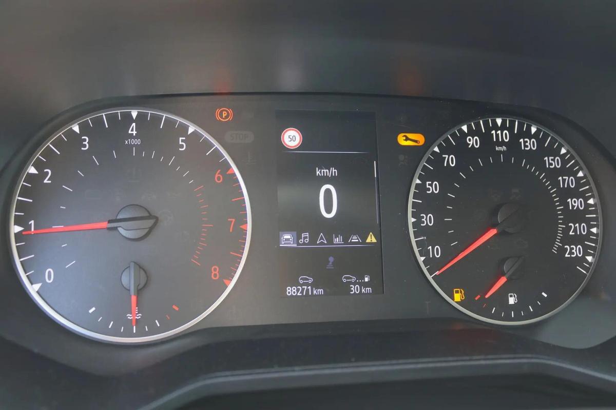 renault-clio-2023-gasolina-999cc