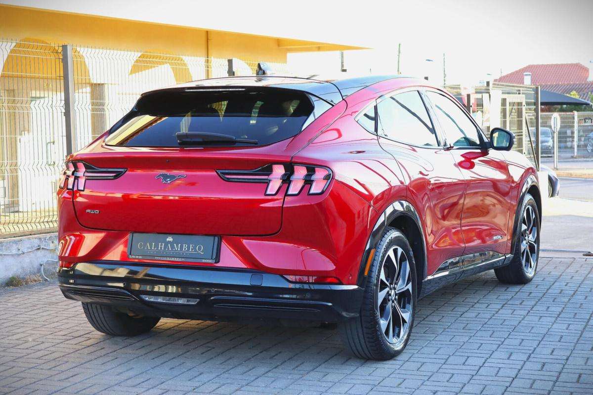 ford-mustang-mach-e-2022-eletrico-0cc