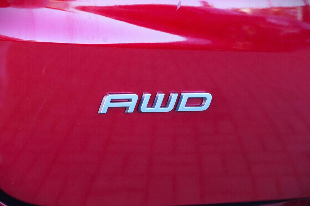 ford-mustang-mach-e-2022-eletrico-0cc