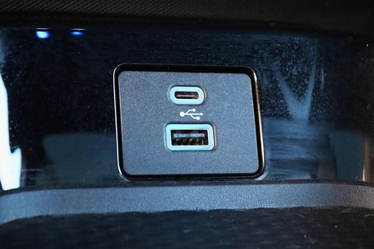 ford-mustang-mach-e-2022-eletrico-0cc
