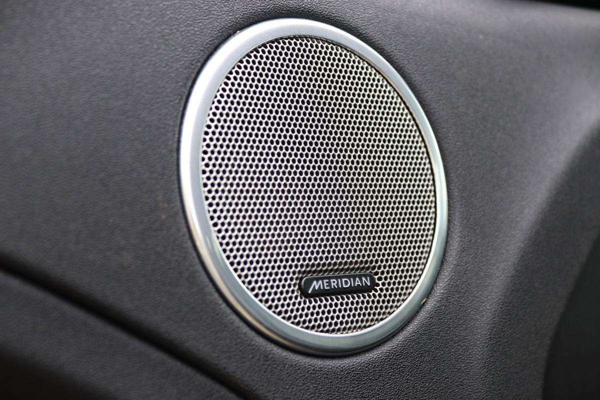 land-rover-range-rover-evoque-2015-diesel-2179cc
