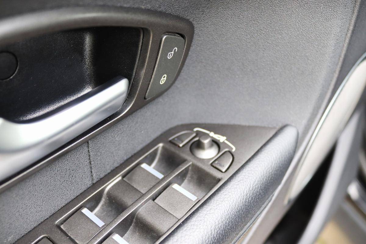 land-rover-range-rover-evoque-2015-diesel-2179cc