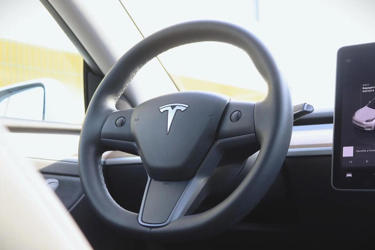 tesla-model-y-2023-eletrico-0cc