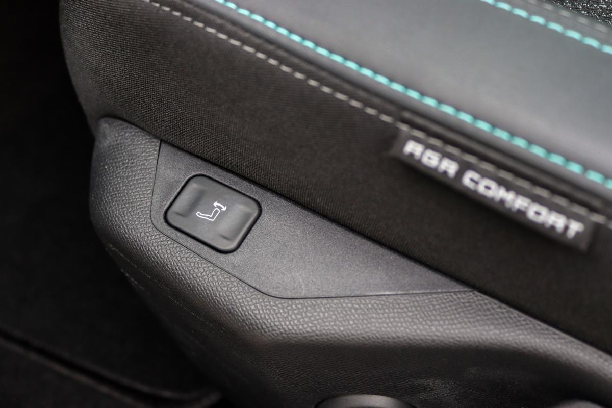 peugeot-308-sw-2024-gasolina-1199cc