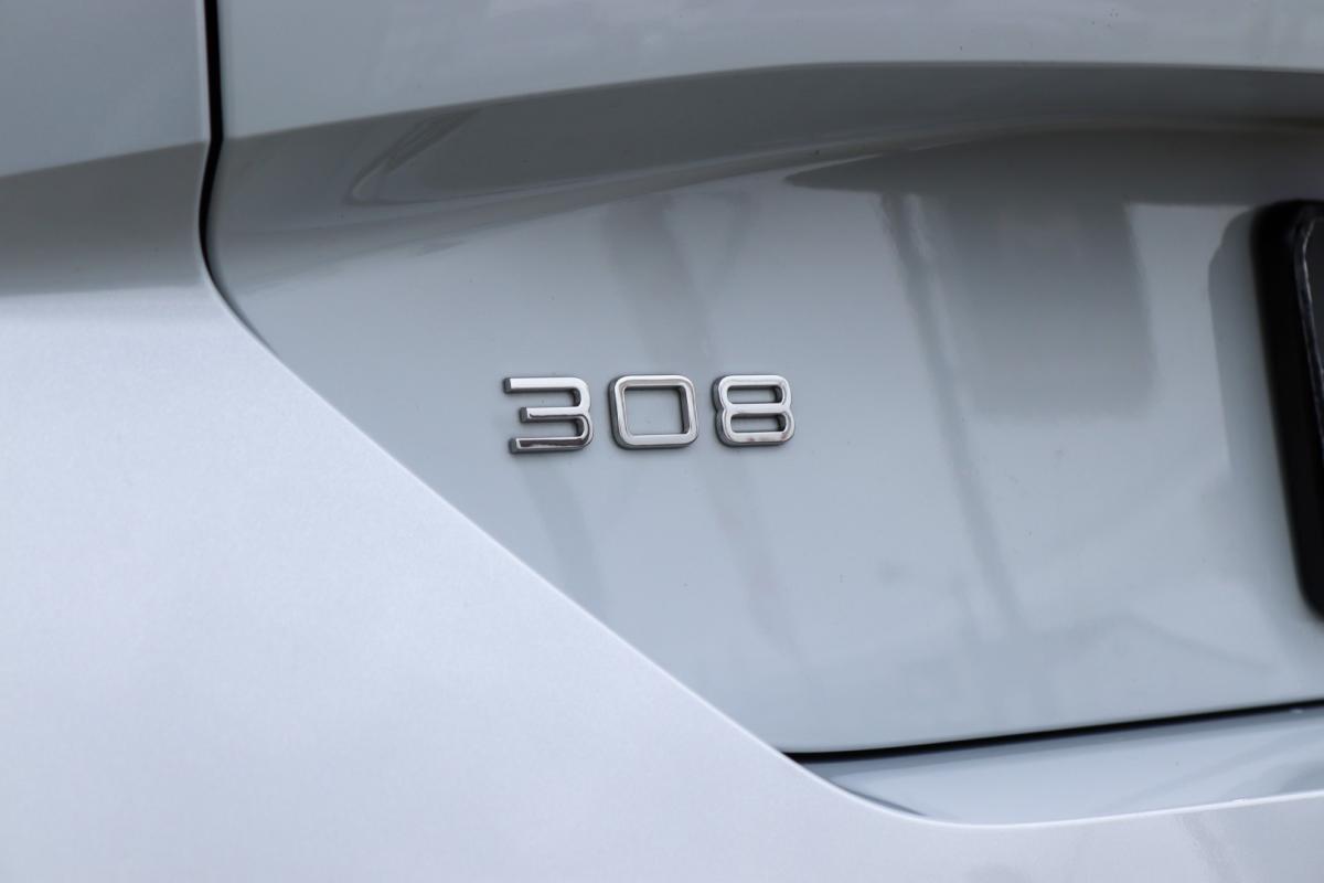 peugeot-308-sw-2024-gasolina-1199cc