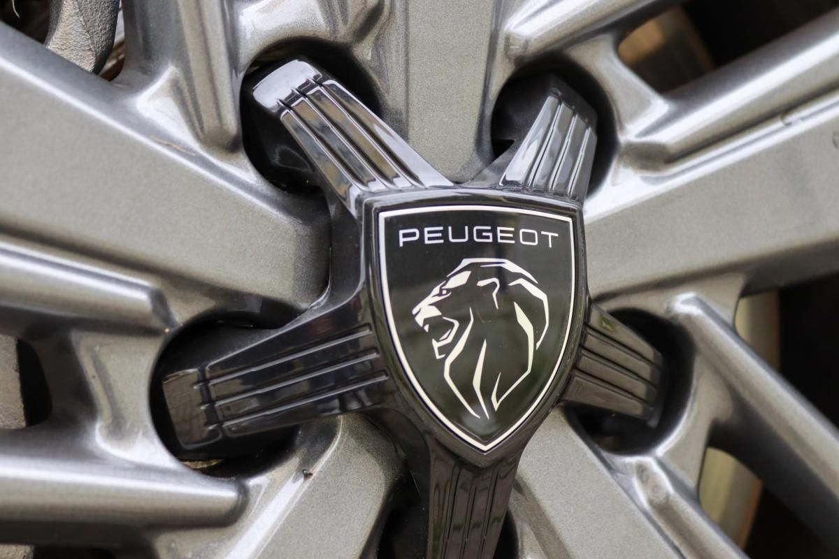 peugeot-308-sw-2024-gasolina-1199cc