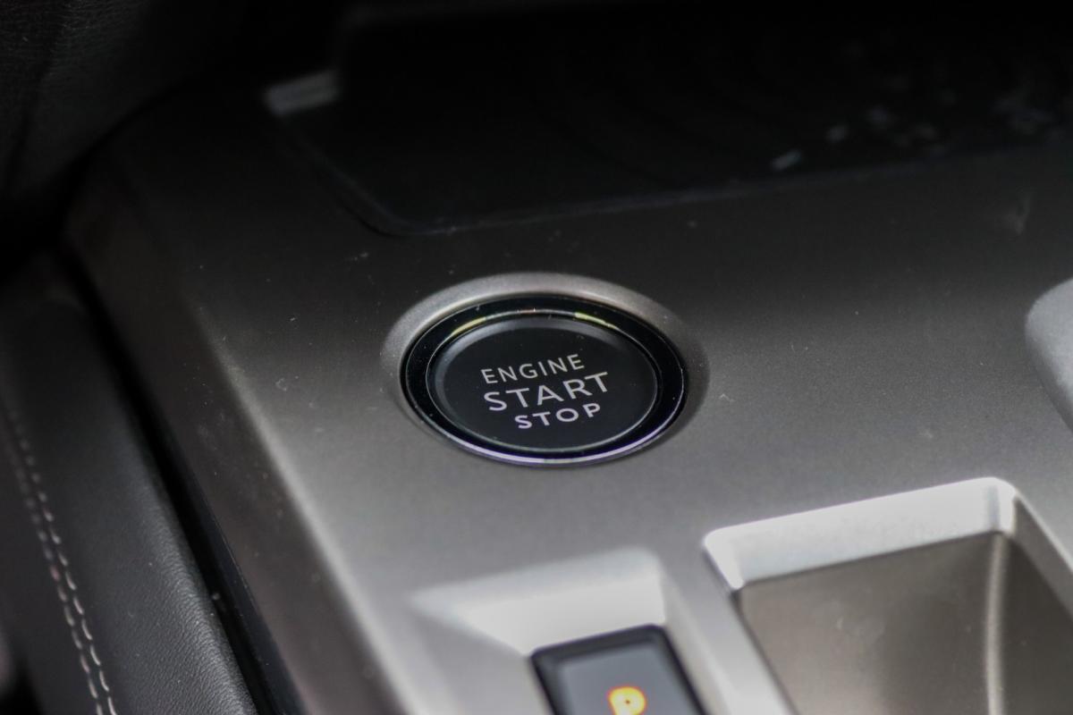peugeot-308-sw-2024-gasolina-1199cc