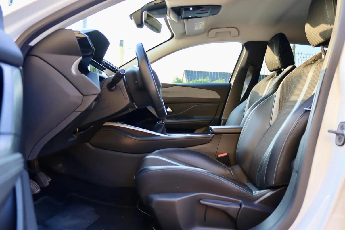 peugeot-308-2022-gasolina-1199cc