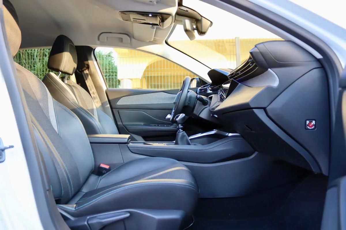 peugeot-308-2022-gasolina-1199cc