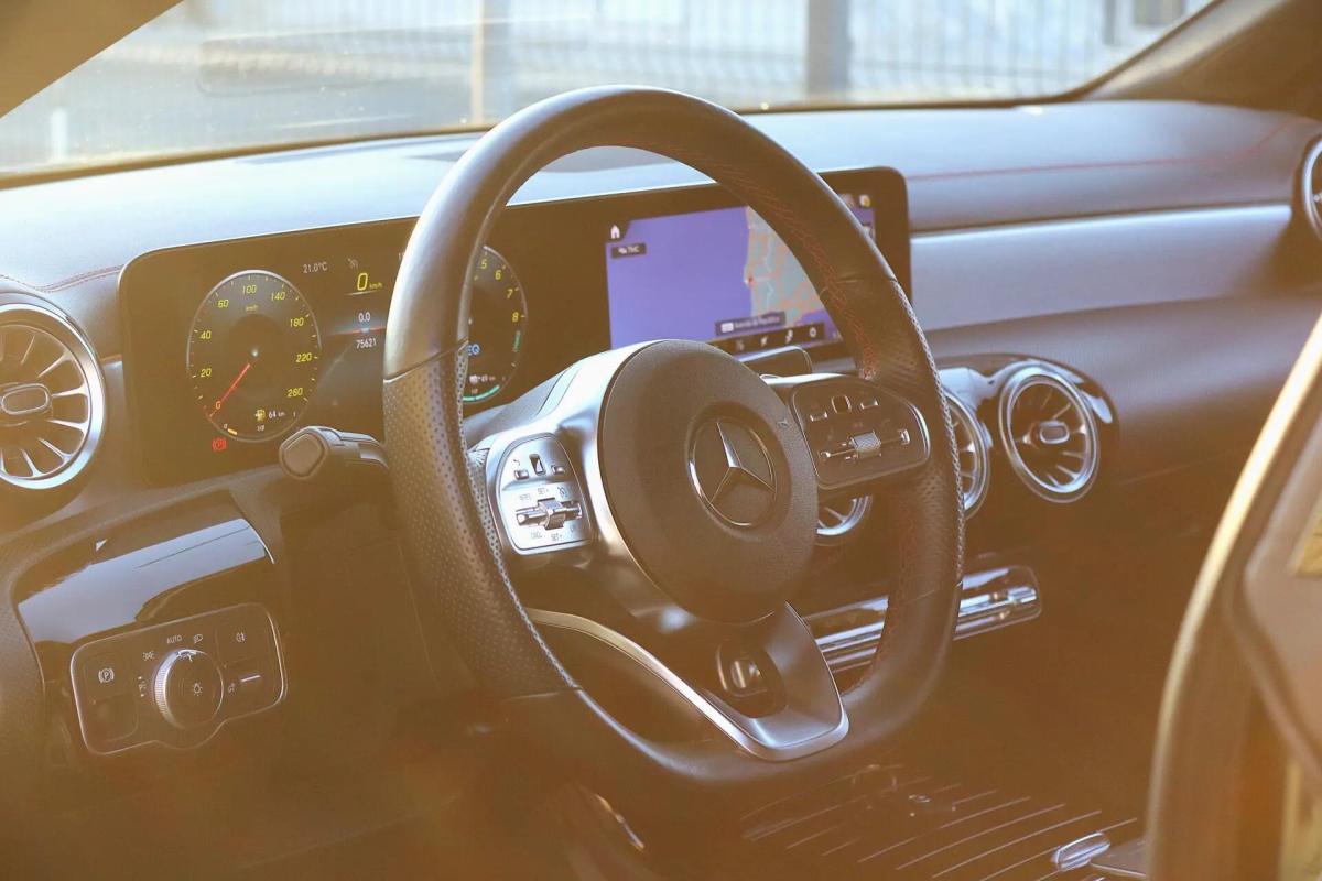 mercedes-benz-cla-250-amg-9g-tronic-pack-premium-2022-hibrido-a-gasolina-1332cc