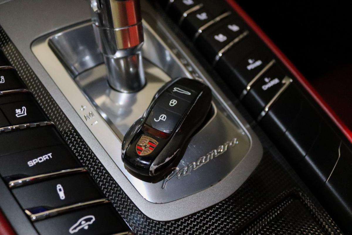 porsche-panamera-2014-hibrido-2995cc