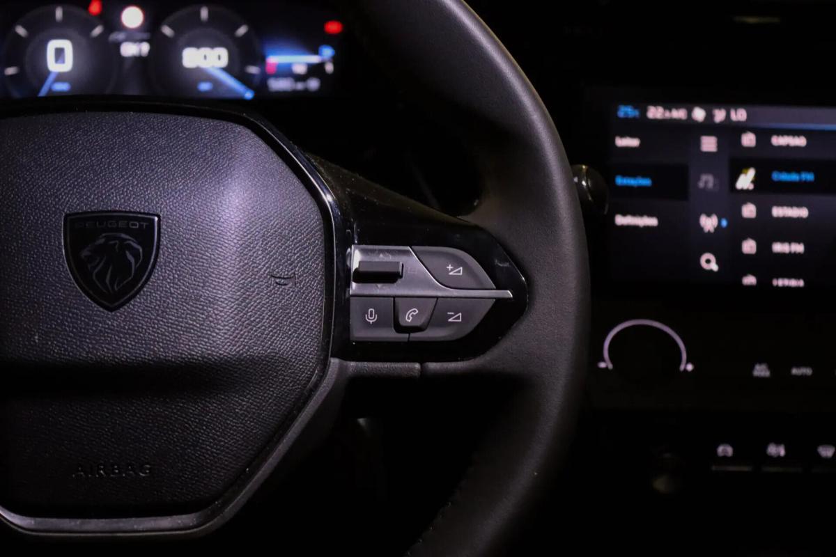 peugeot-308-2022-gasolina-1199cc