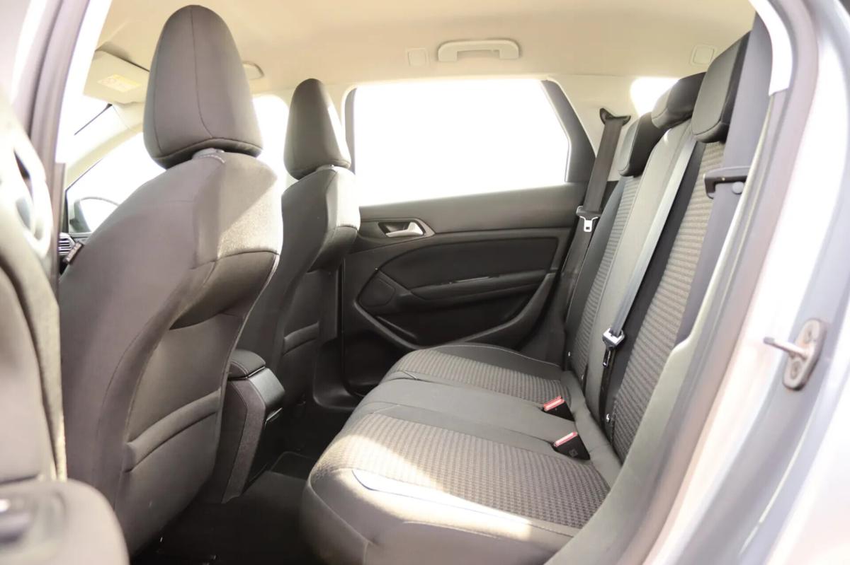 peugeot-308-cc-2018-diesel-1499cc