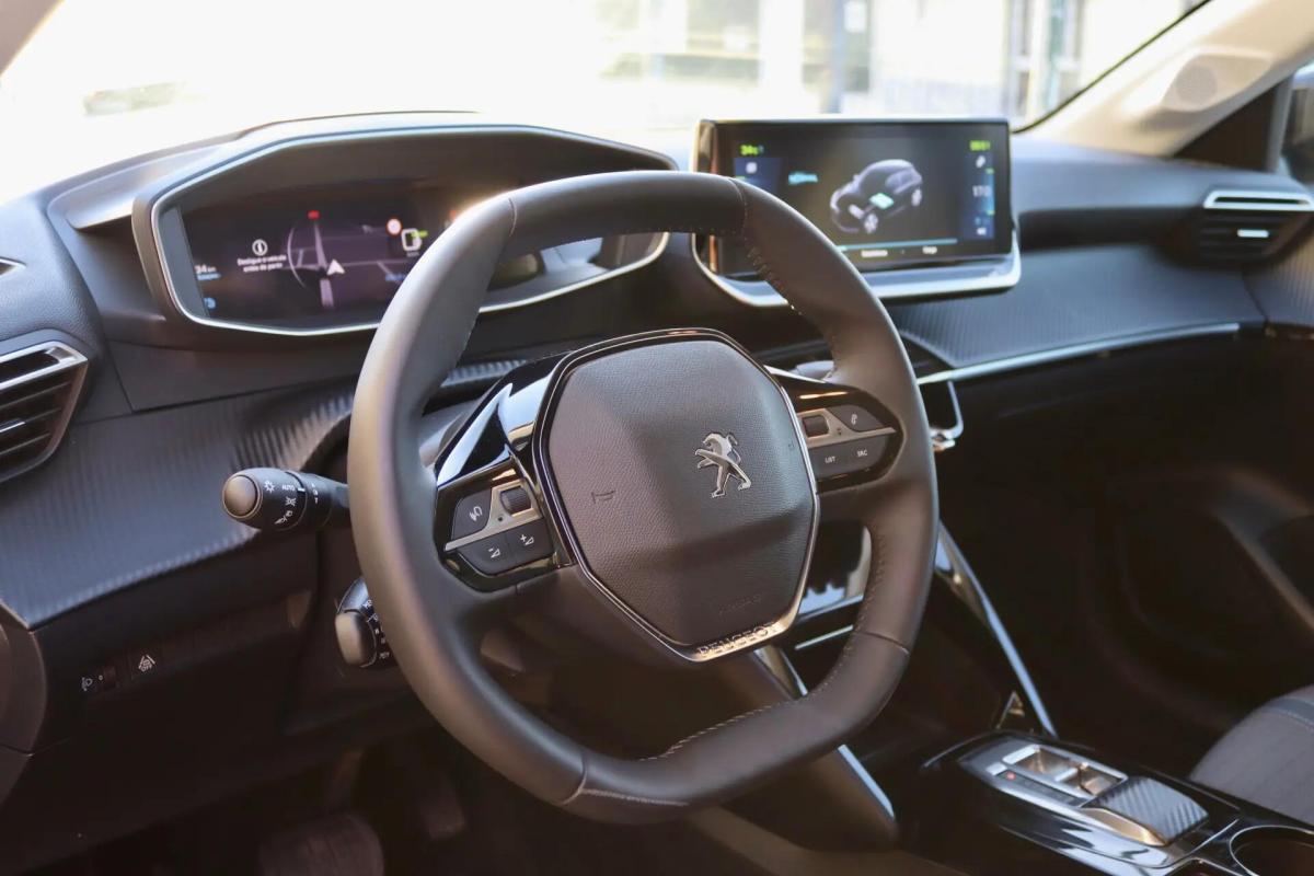 peugeot-e-208-2023-eletrico-0cc