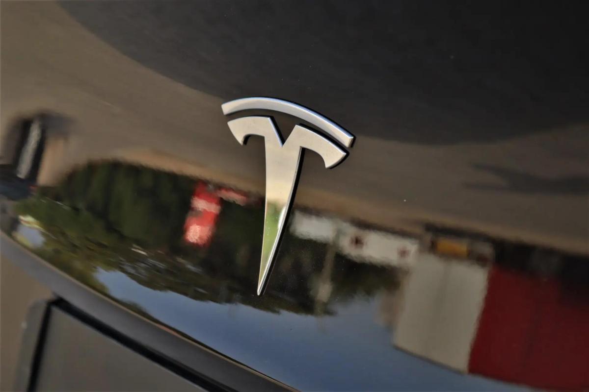 tesla-model-3-2021-eletrico-0cc