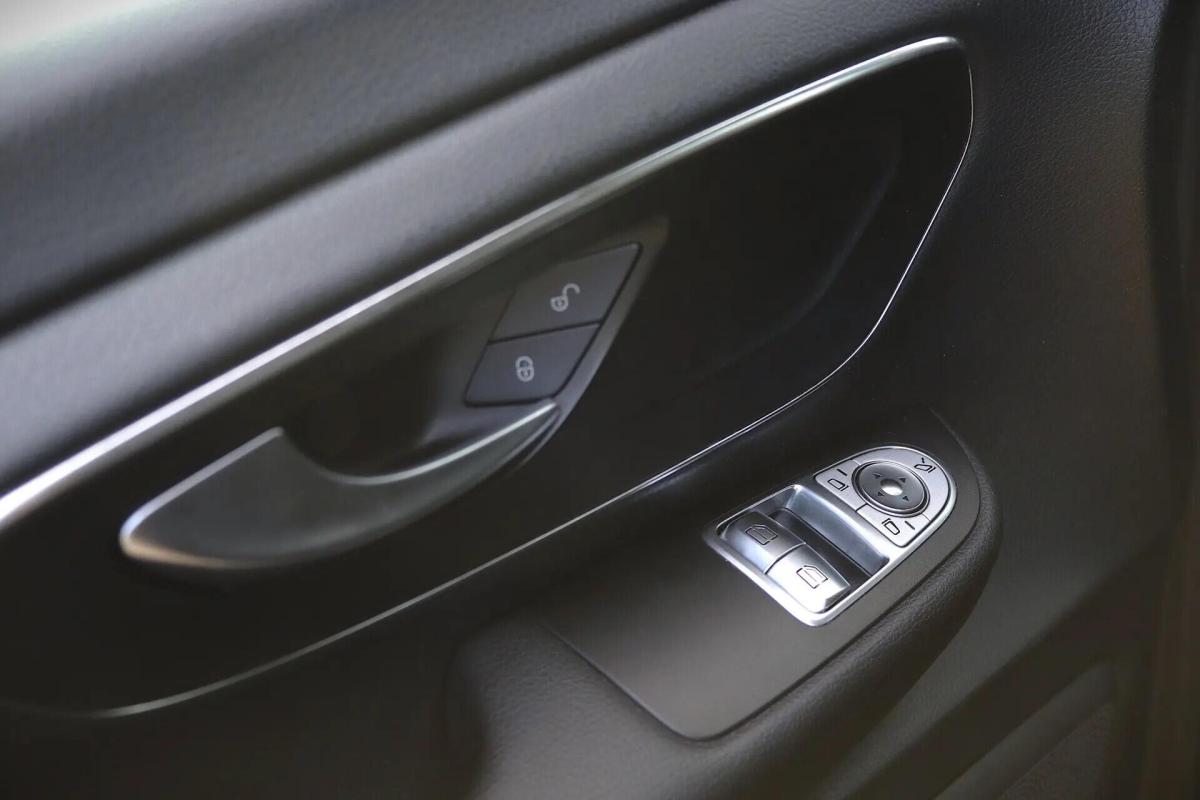 mercedes-benz-classe-v-v-220d-2016-diesel-2143cc