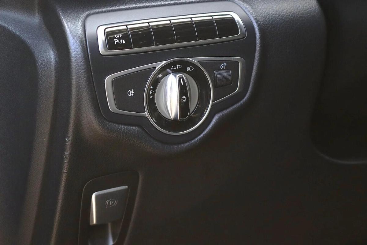 mercedes-benz-classe-v-v-220d-2016-diesel-2143cc